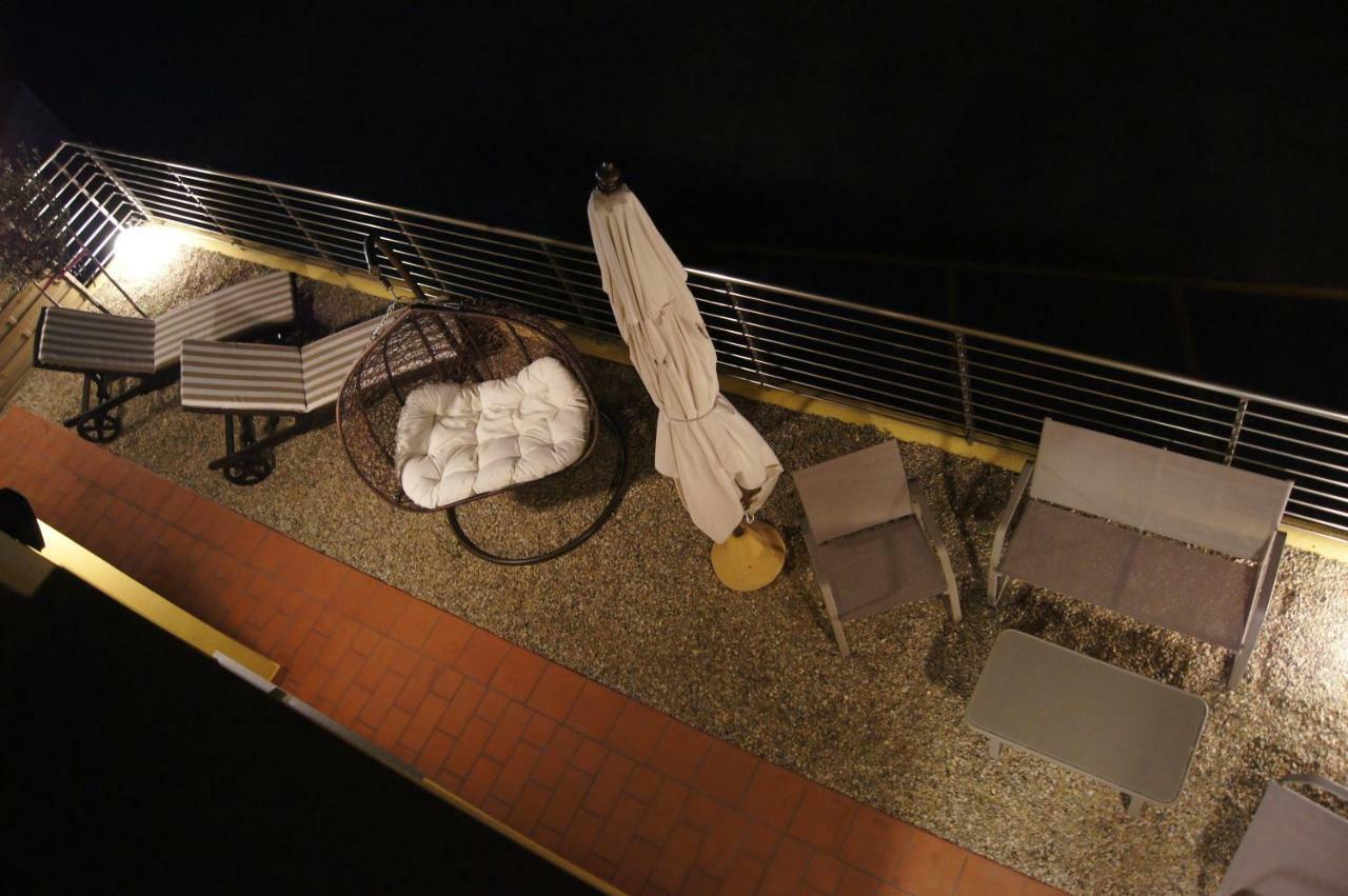 Riviera Hub Ξενοδοχείο Cisano sul Neva Εξωτερικό φωτογραφία